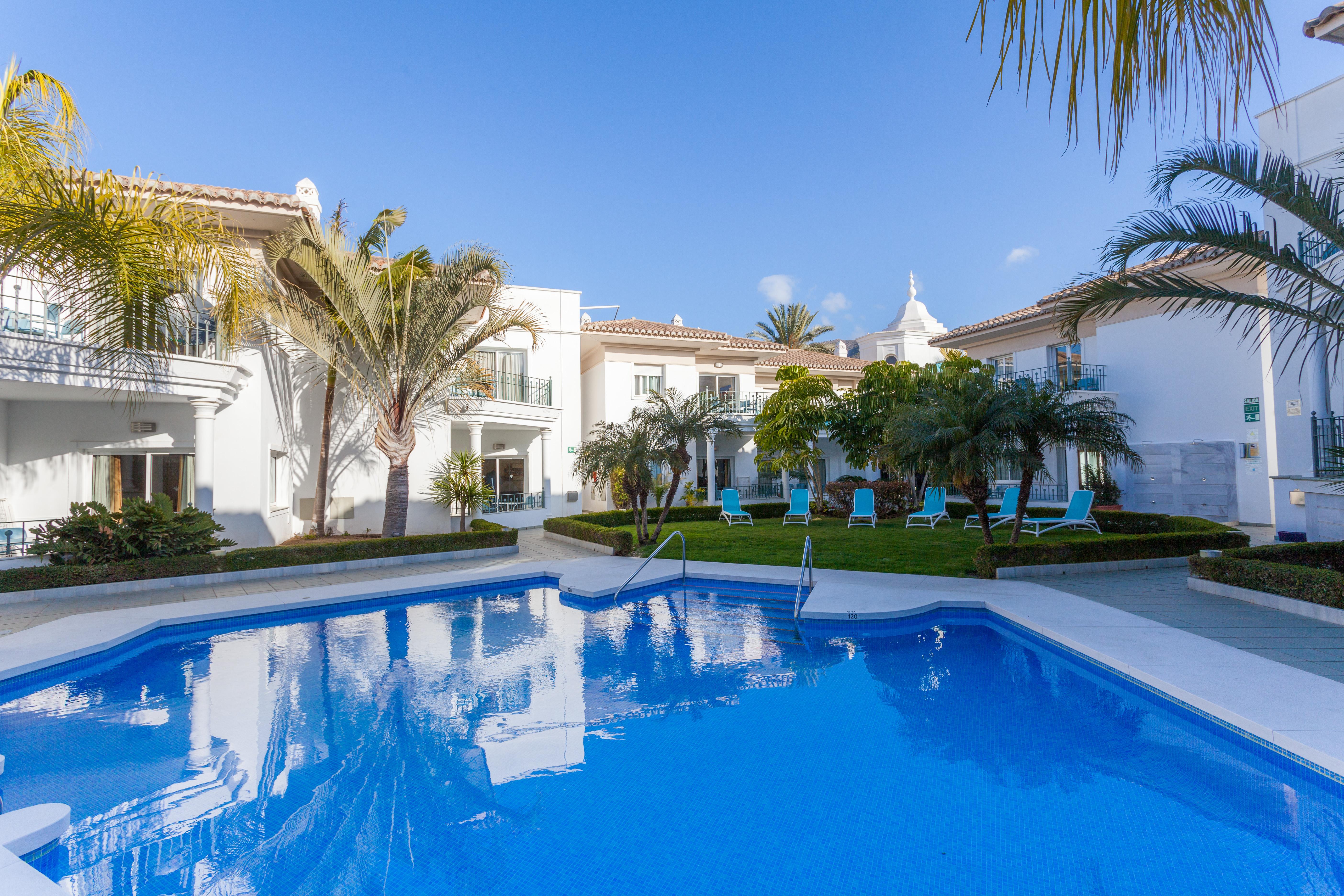 Apartamentos Marina Turquesa Nerja Extérieur photo